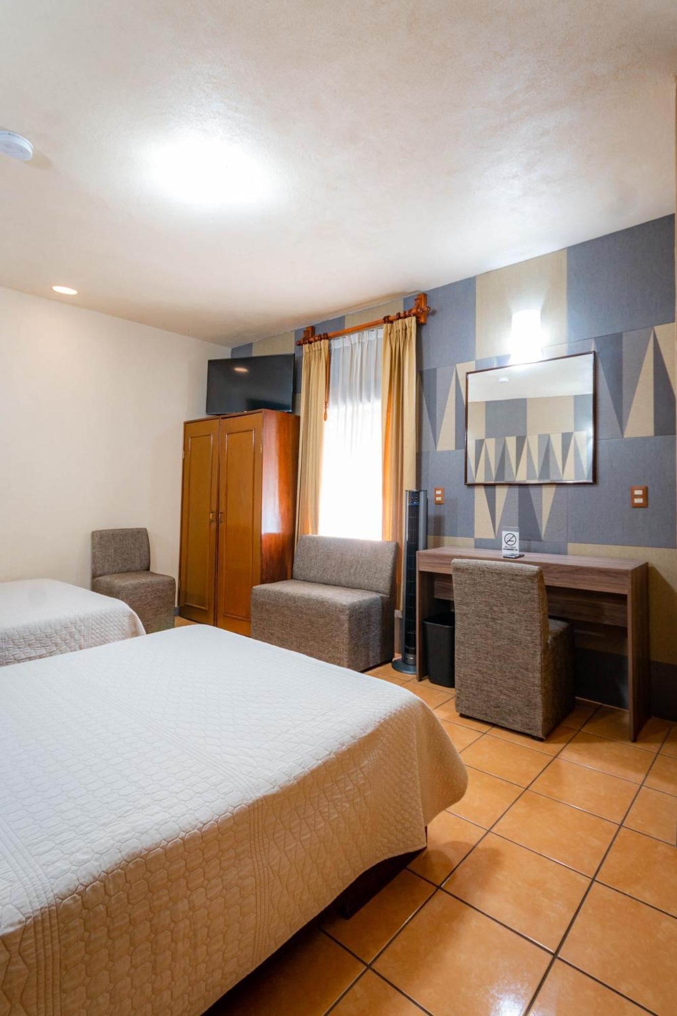 Hotel Estefania Morelia Buitenkant foto